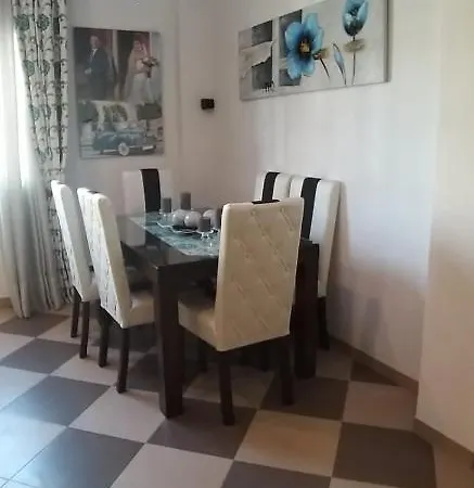 Apartamento Reformado Y Luminoso En De La Frontera