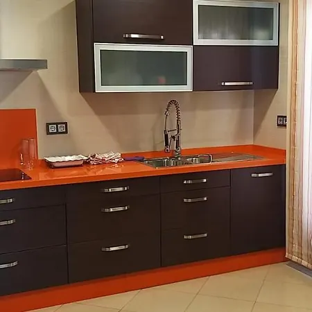 Apartamento Reformado Y Luminoso En De La Frontera *